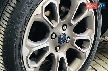 Внедорожник / Кроссовер Ford EcoSport 2018 в 