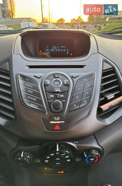 Внедорожник / Кроссовер Ford EcoSport 2015 в 