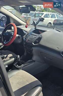 Внедорожник / Кроссовер Ford EcoSport 2014 в 