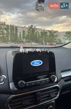 Внедорожник / Кроссовер Ford EcoSport 2018 в 