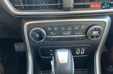 Внедорожник / Кроссовер Ford EcoSport 2018 в 