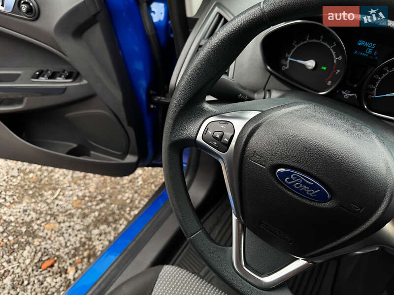 Позашляховик / Кросовер Ford EcoSport 2015 в Одесі фото 35 Позашляховик / Кросовер Ford EcoSport 2015 в Одесі