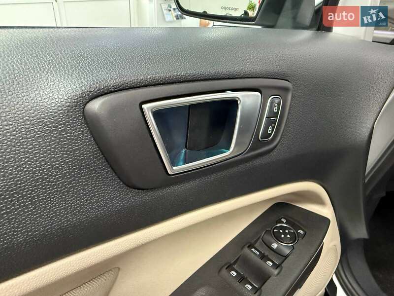 Внедорожник / Кроссовер Ford EcoSport 2017 в Киеве