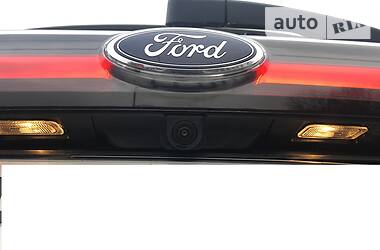 Внедорожник / Кроссовер Ford Edge 2018 в 