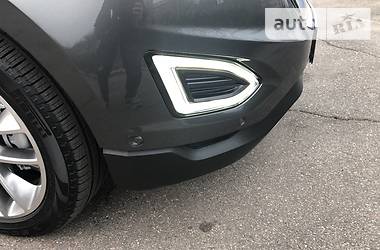 Внедорожник / Кроссовер Ford Edge 2018 в 