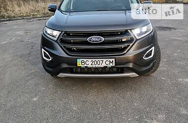 Позашляховик / Кросовер Ford Edge 2015 в 