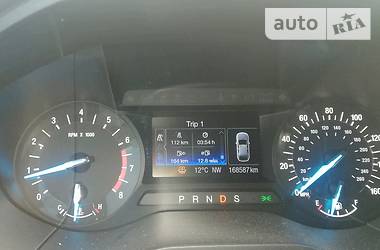 Позашляховик / Кросовер Ford Edge 2016 в 