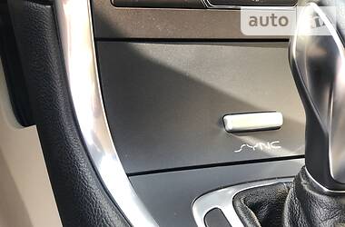 Позашляховик / Кросовер Ford Edge 2016 в 