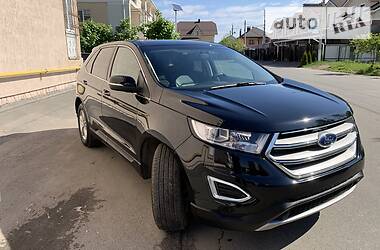 Позашляховик / Кросовер Ford Edge 2019 в 
