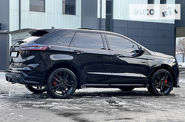 Внедорожник / Кроссовер Ford Edge 2019 в 
