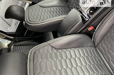 Внедорожник / Кроссовер Ford Edge 2018 в 