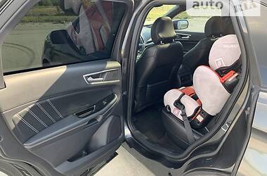 Внедорожник / Кроссовер Ford Edge 2019 в 
