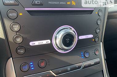 Внедорожник / Кроссовер Ford Edge 2019 в 