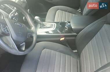 Внедорожник / Кроссовер Ford Edge 2016 в 