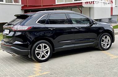 Внедорожник / Кроссовер Ford Edge 2016 в 