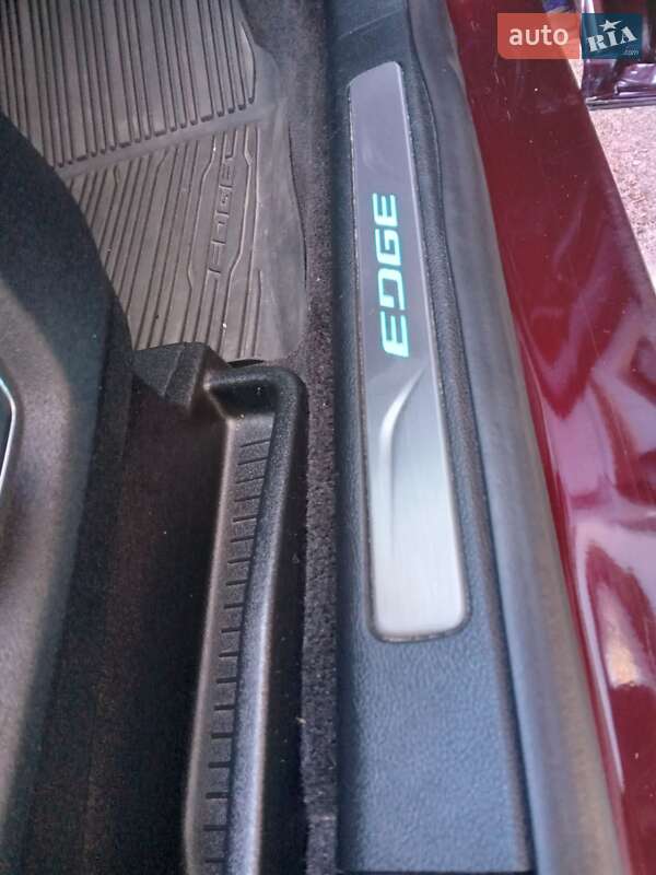 Внедорожник / Кроссовер Ford Edge 2018 в Киеве