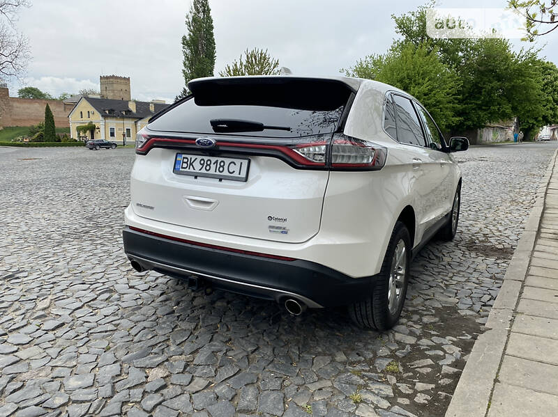 Позашляховик / Кросовер Ford Edge 2015 в Луцьку