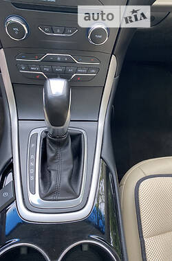 Позашляховик / Кросовер Ford Edge 2015 в Луцьку