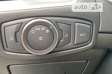 Позашляховик / Кросовер Ford Edge 2015 в Луцьку