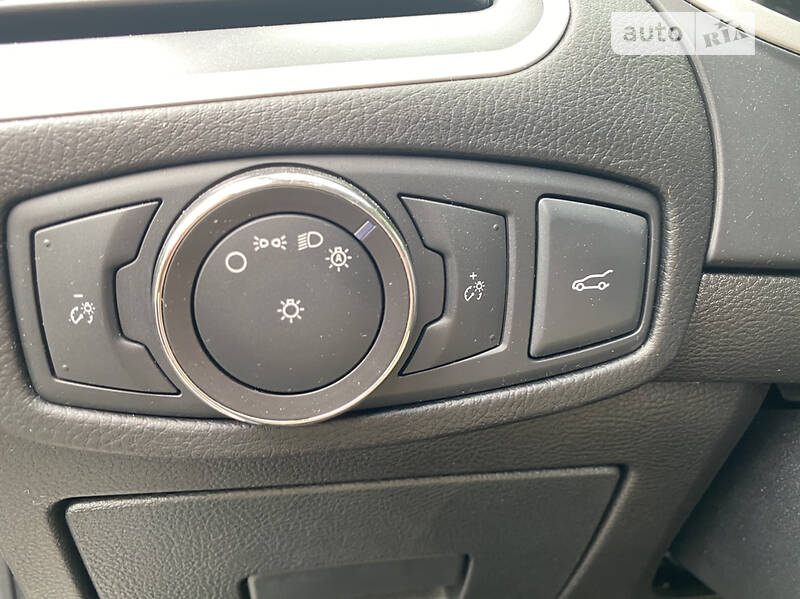 Позашляховик / Кросовер Ford Edge 2015 в Луцьку