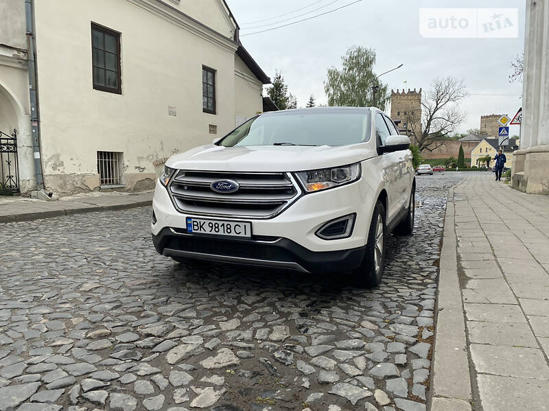 Позашляховик / Кросовер Ford Edge 2015 в Луцьку
