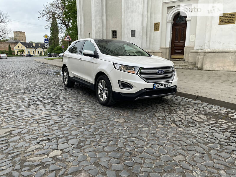 Позашляховик / Кросовер Ford Edge 2015 в Луцьку