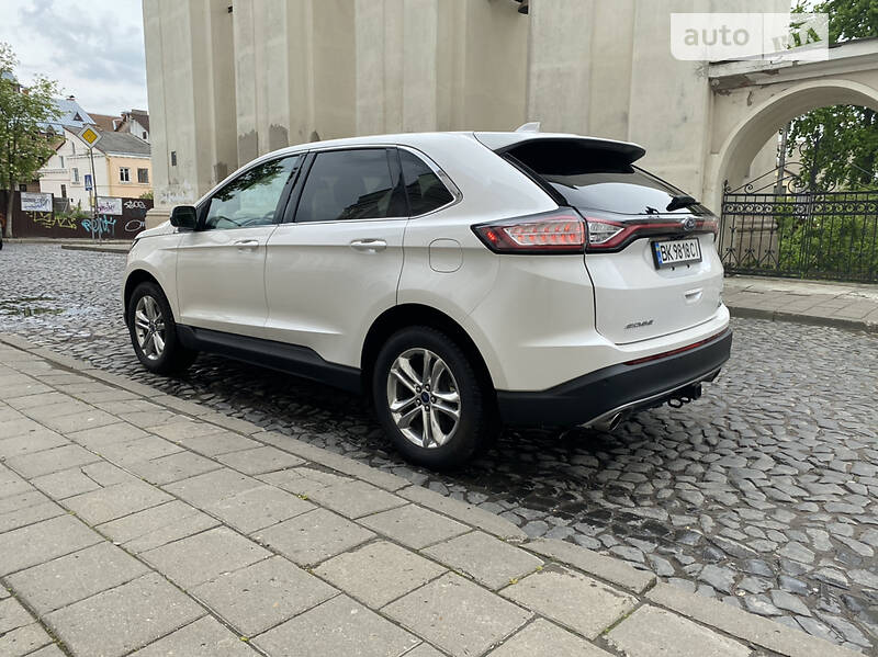 Позашляховик / Кросовер Ford Edge 2015 в Луцьку
