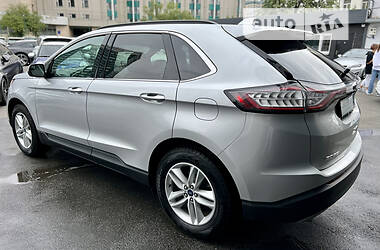 Позашляховик / Кросовер Ford Edge 2017 в 