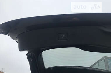 Внедорожник / Кроссовер Ford Edge 2016 в 