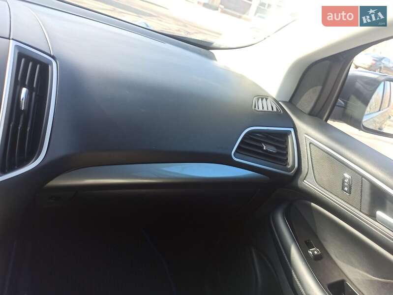 Внедорожник / Кроссовер Ford Edge 2016 в Южноукраинске