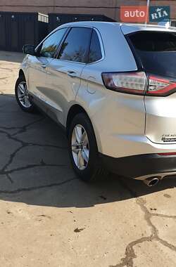 Внедорожник / Кроссовер Ford Edge 2016 в 