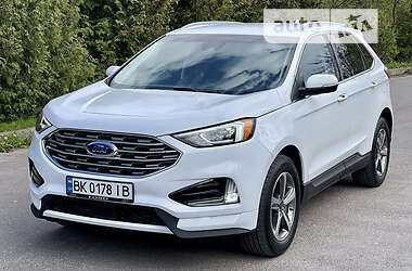 Позашляховик / Кросовер Ford Edge 2020 в 