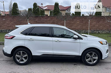 Позашляховик / Кросовер Ford Edge 2020 в 
