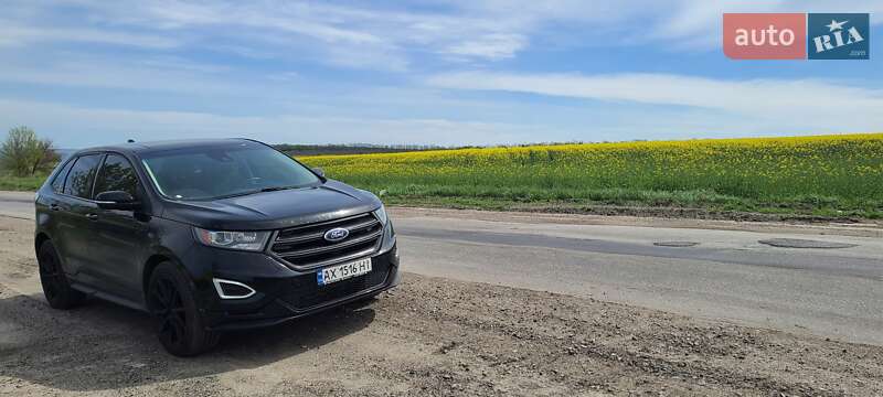 Внедорожник / Кроссовер Ford Edge 2016 в 
