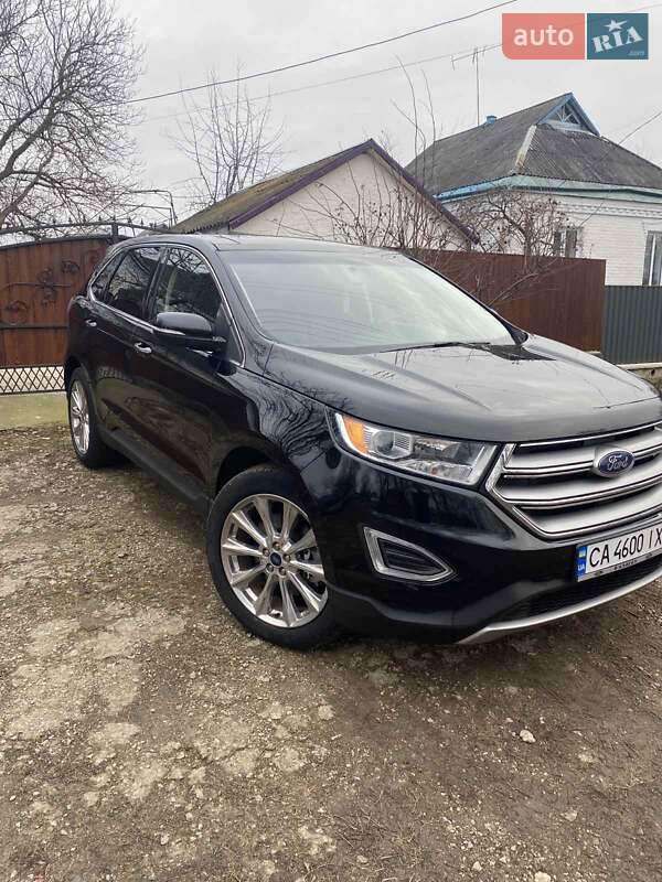 Внедорожник / Кроссовер Ford Edge 2017 в 