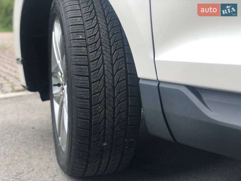 Позашляховик / Кросовер Ford Edge 2017 в Рівному