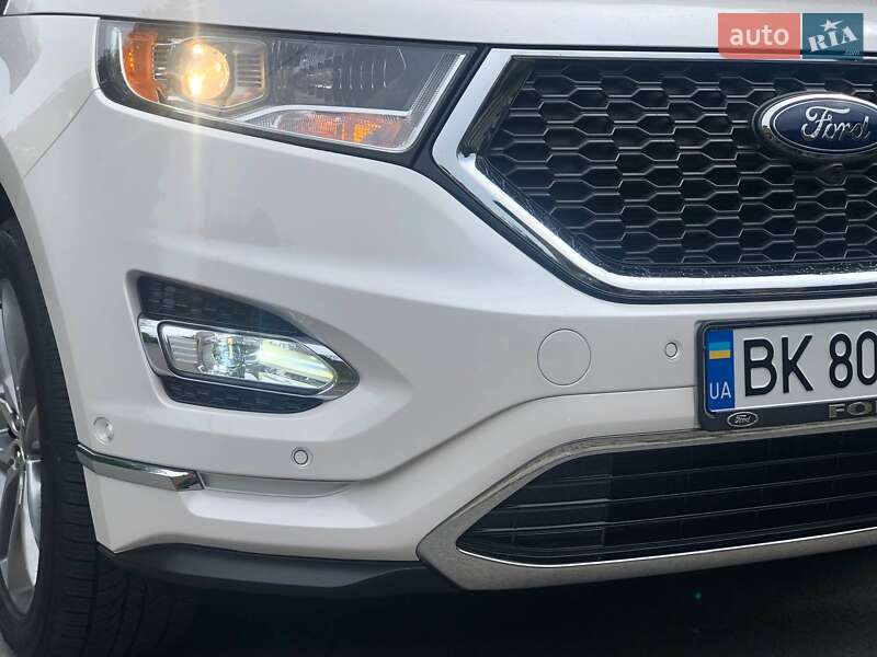 Позашляховик / Кросовер Ford Edge 2017 в Рівному