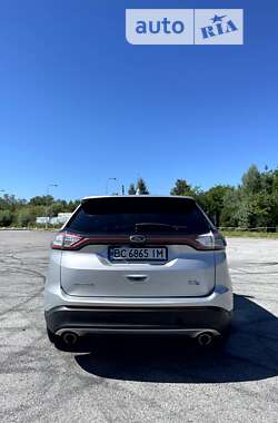 Внедорожник / Кроссовер Ford Edge 2016 в 