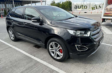 Внедорожник / Кроссовер Ford Edge 2017 в 