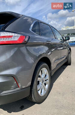 Внедорожник / Кроссовер Ford Edge 2021 в 
