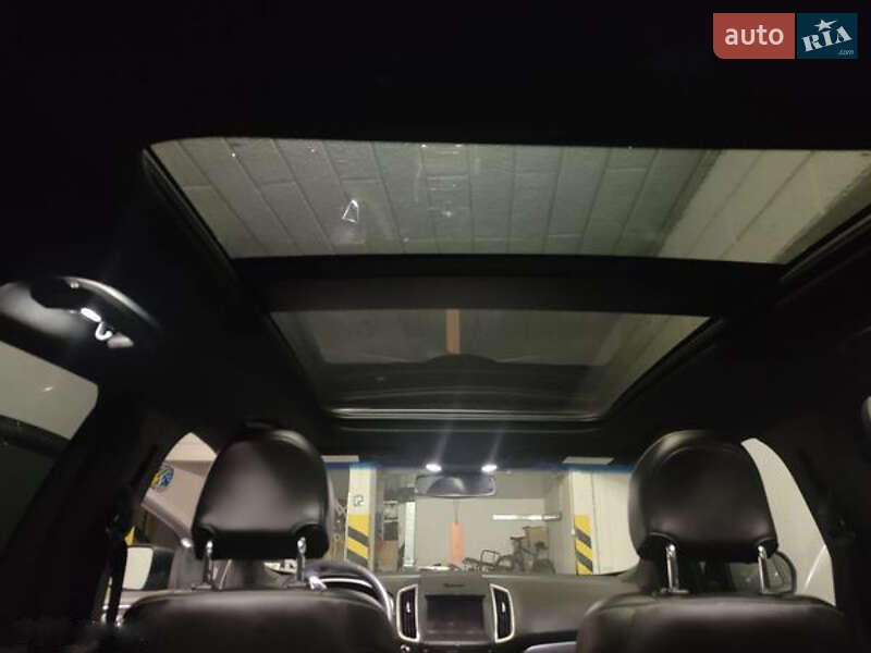 Позашляховик / Кросовер Ford Edge 2019 в Благовіщенську