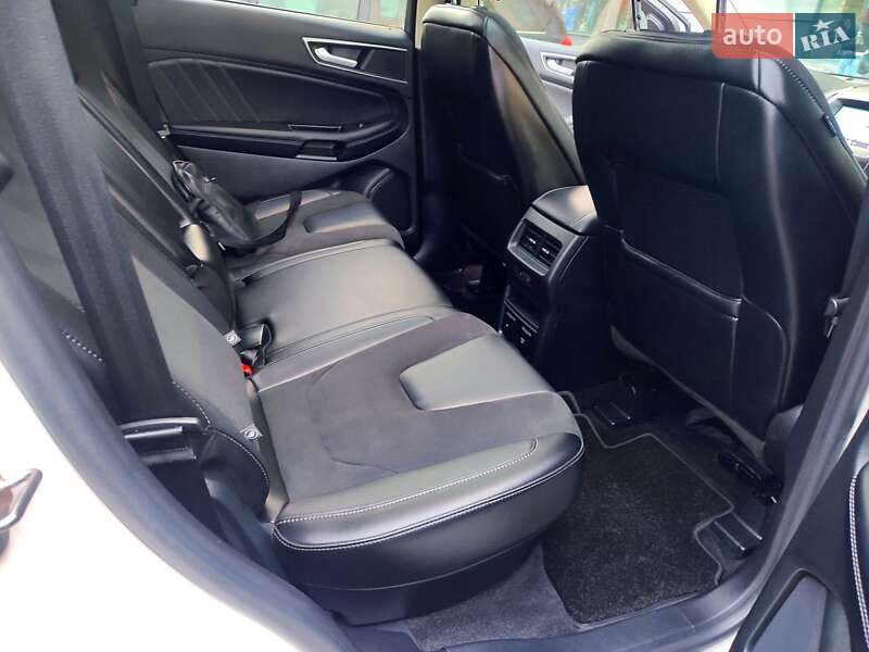 Внедорожник / Кроссовер Ford Edge 2016 в Львове