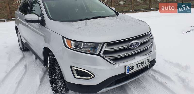 Позашляховик / Кросовер Ford Edge 2016 в Млиніві