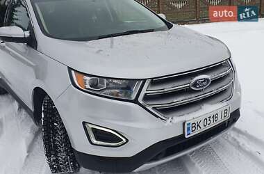 Внедорожник / Кроссовер Ford Edge 2016 в 