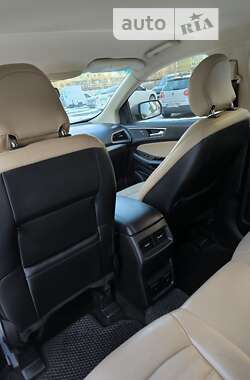 Внедорожник / Кроссовер Ford Edge 2017 в 