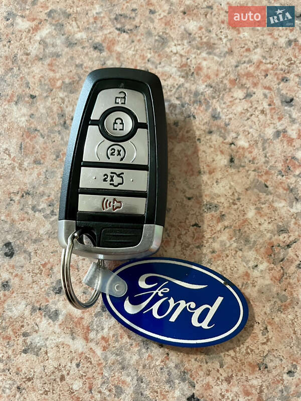 Позашляховик / Кросовер Ford Edge 2018 в Києві