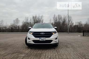 Внедорожник / Кроссовер Ford Edge 2018 в 