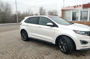 Внедорожник / Кроссовер Ford Edge 2018 в 