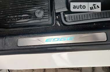 Внедорожник / Кроссовер Ford Edge 2018 в 