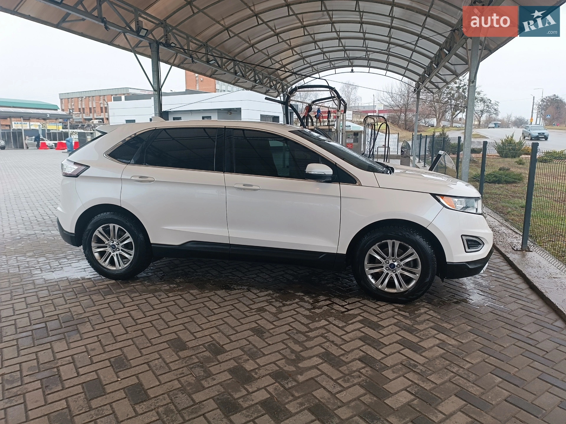 2017 Ford Edge - мініатюра 16